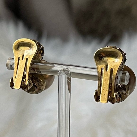 KENNETH JAY LANE | Vintage | Champagne Gold Glass Pearls Pave Crystals Clip On - Picture 8 of 13